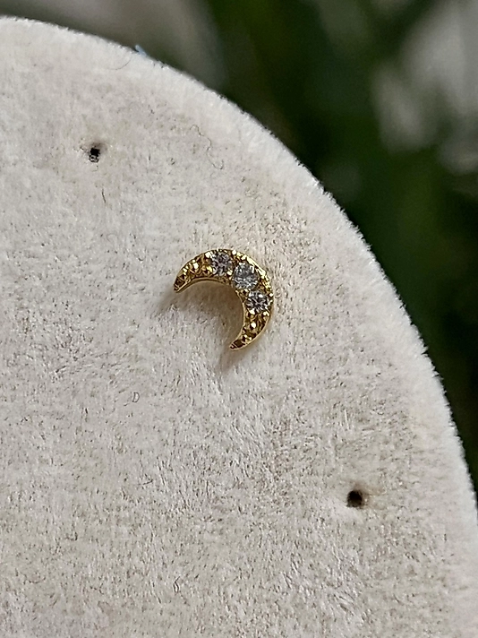 Taş Detaylı Ay Pearcing (önden geçirmeli)