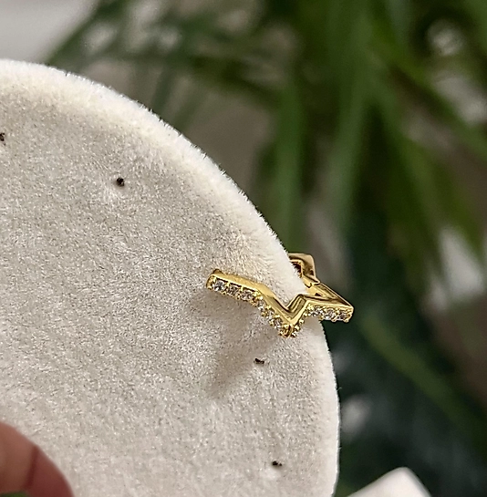 Taş Detaylı Yıldız Pearcing