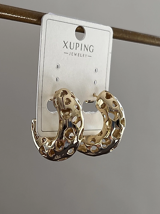 Xuping Boşluklu Halka Küpe