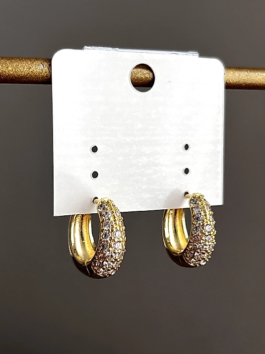 CM Taşlı Halka Küpe