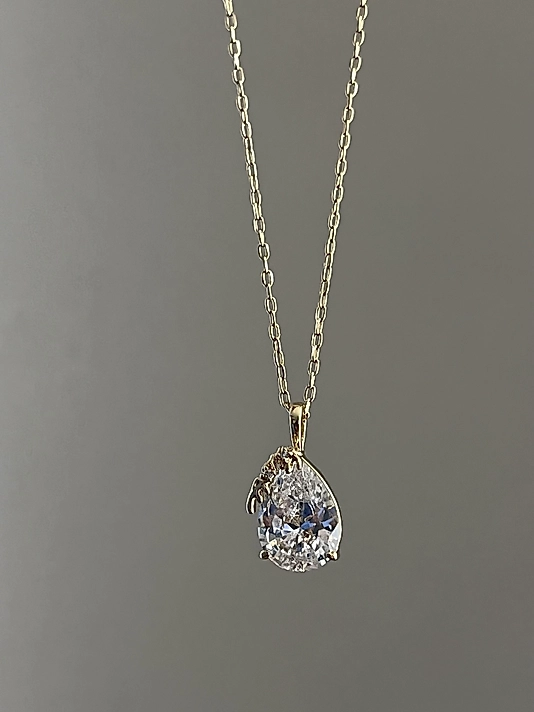 Xuping Damla Taşlı Gold Kolye