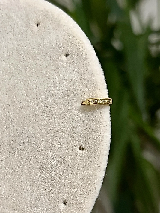 Taş Detaylı Sallantılı Halka Pearcing