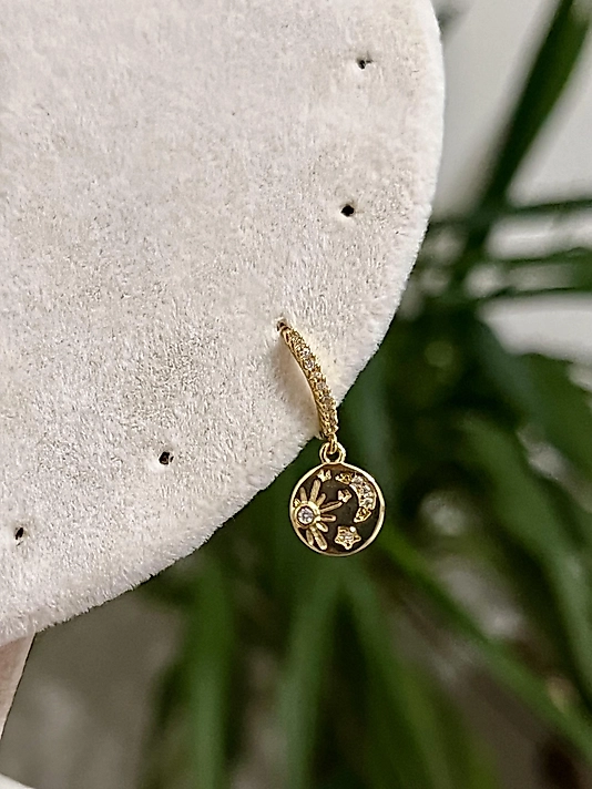 Taş Detaylı Sallantılı Pearcing