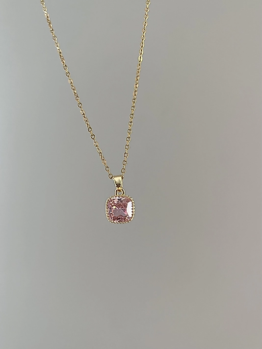 Çelik Pembe Taş Kolye