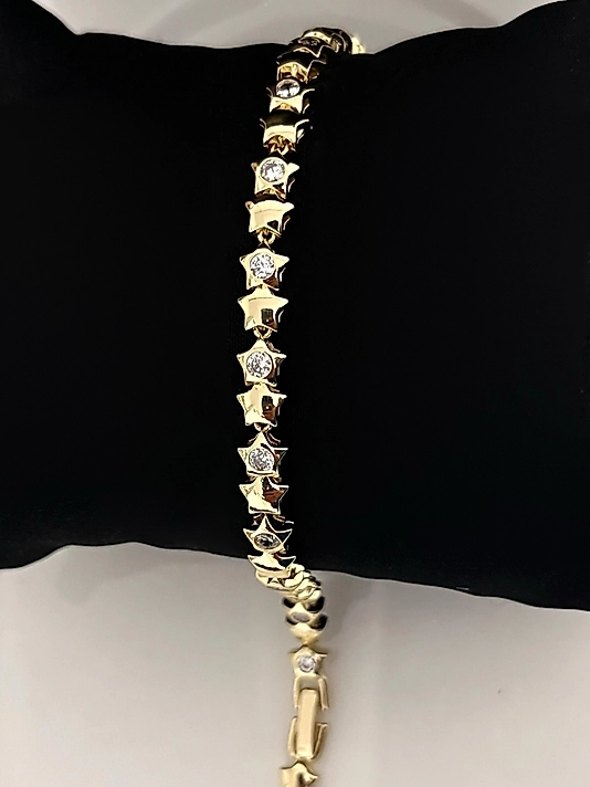 CM Taş Detaylı Yıldız Bileklik