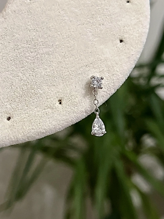 Taş Detaylı Sallantılı Pearcing