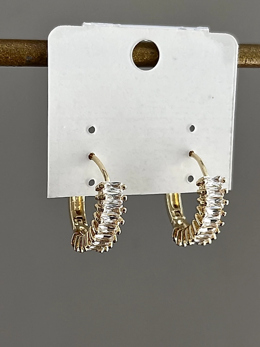 CM Baget Taşlı Küpe