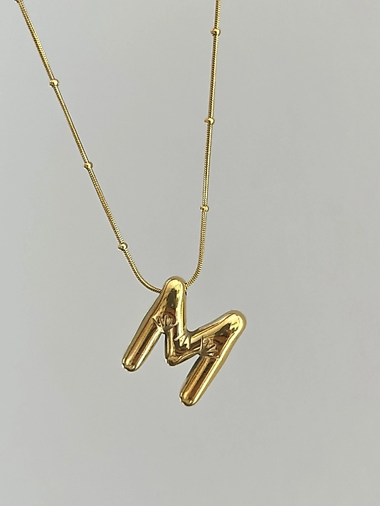 Çelik M Balon Harf Kolye