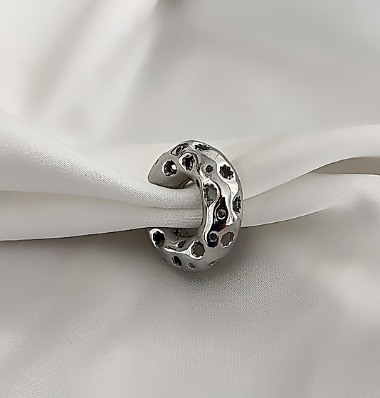 Silver Büyük Boy Delikli Ear Cuff